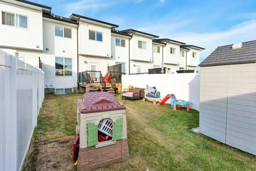 7 Evergreen Way