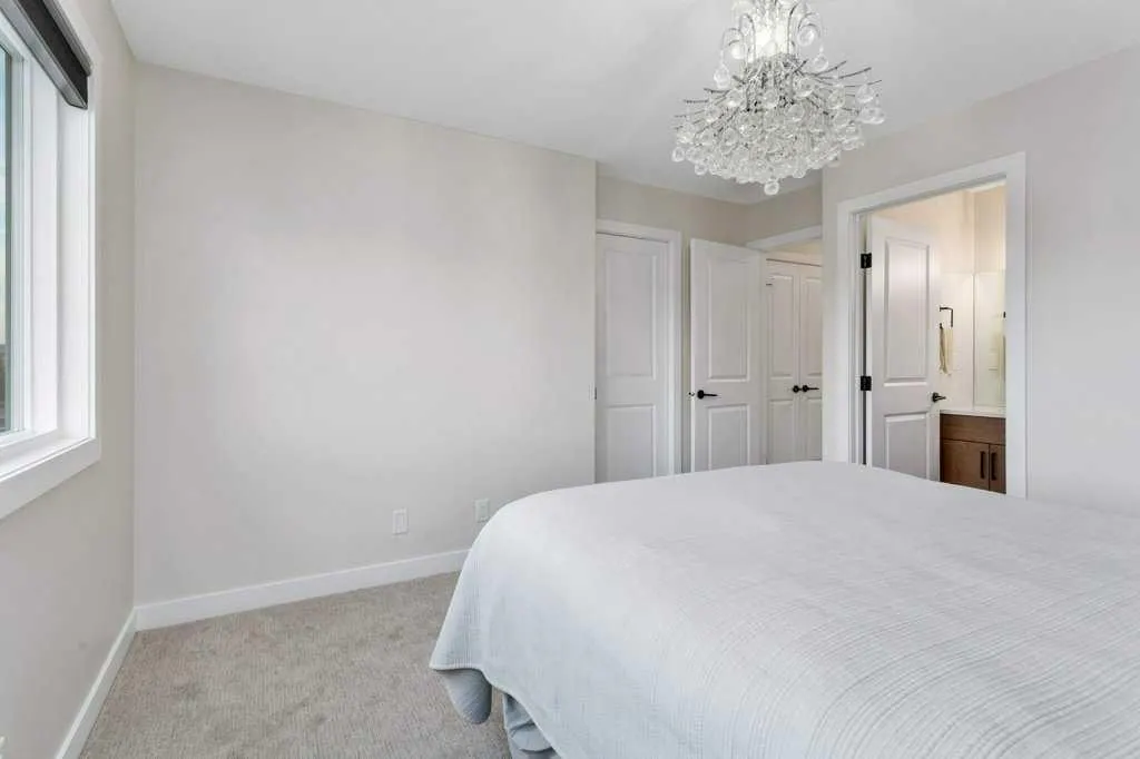 7 Evergreen Way