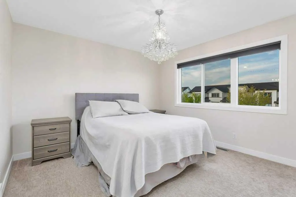 7 Evergreen Way