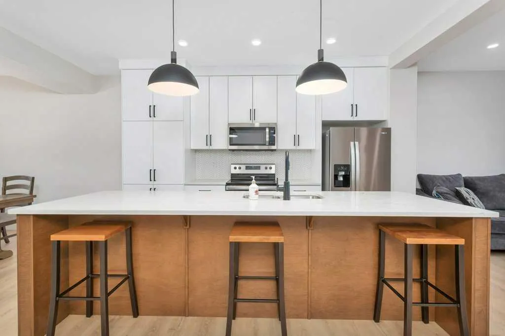 7 Evergreen Way