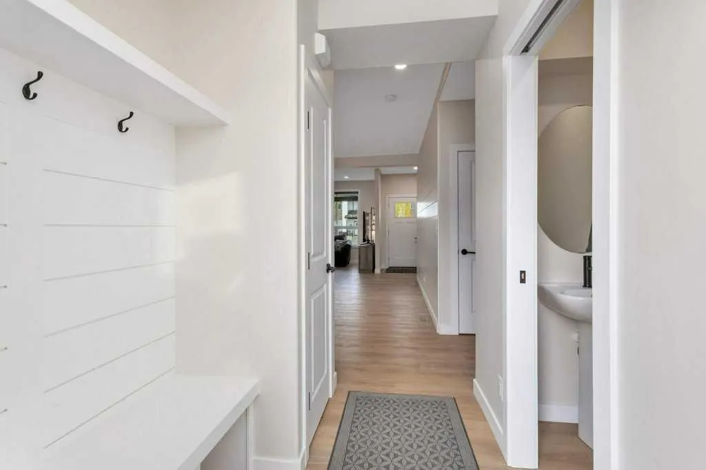 7 Evergreen Way