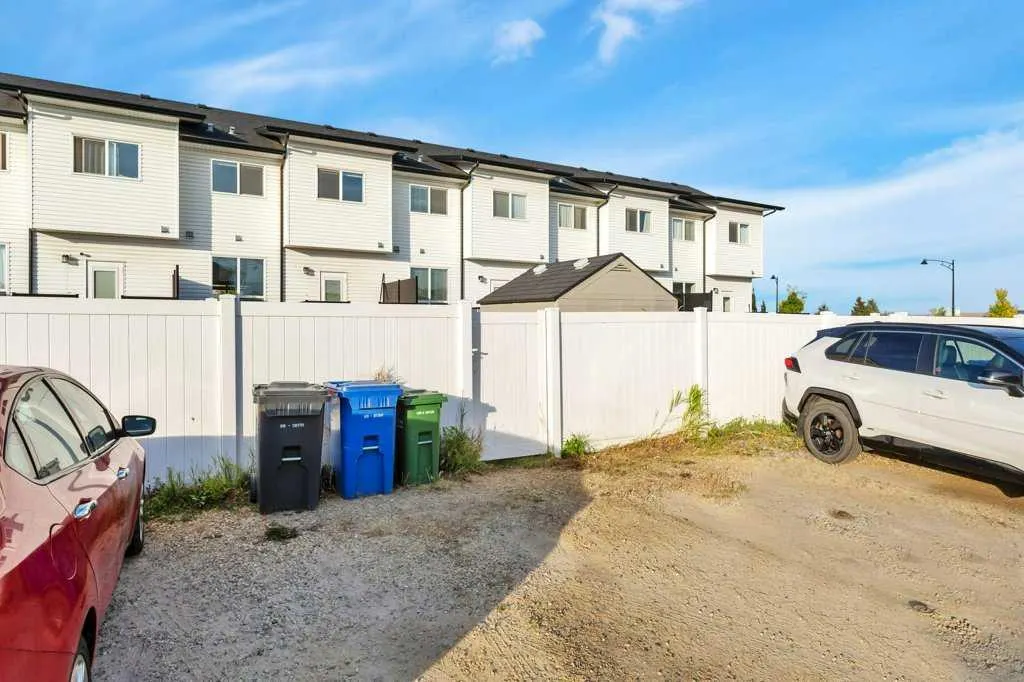 7 Evergreen Way
