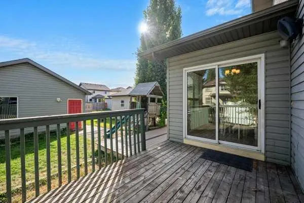 345 Prestwick Terrace SE
