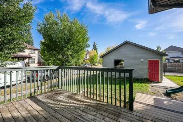 345 Prestwick Terrace SE