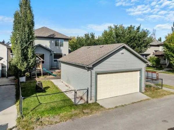 345 Prestwick Terrace SE