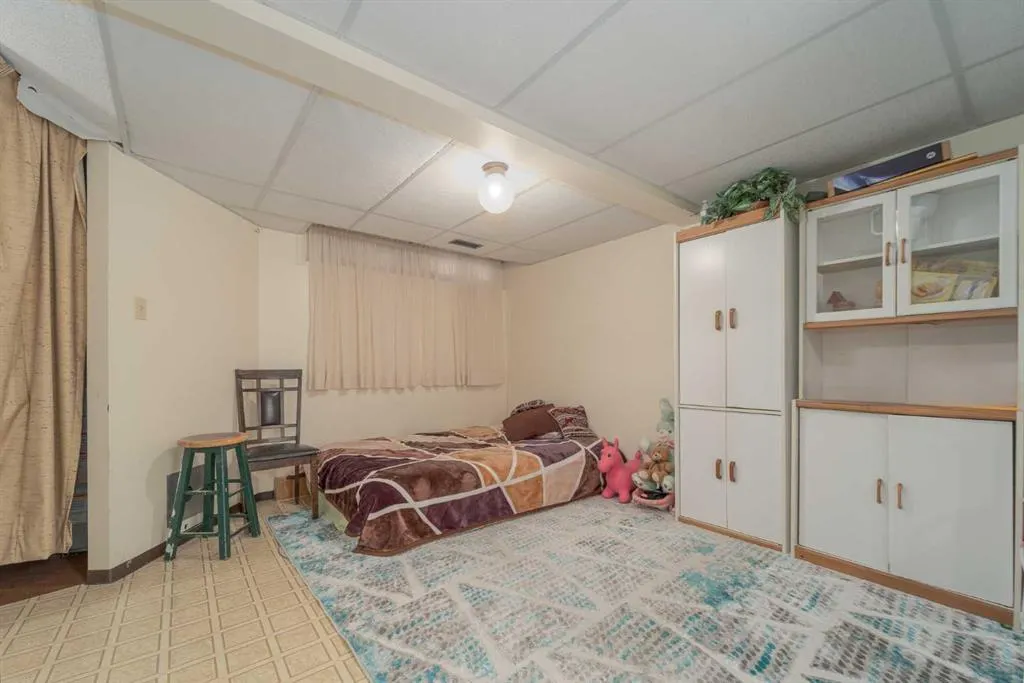 2302 23 Street N, #3