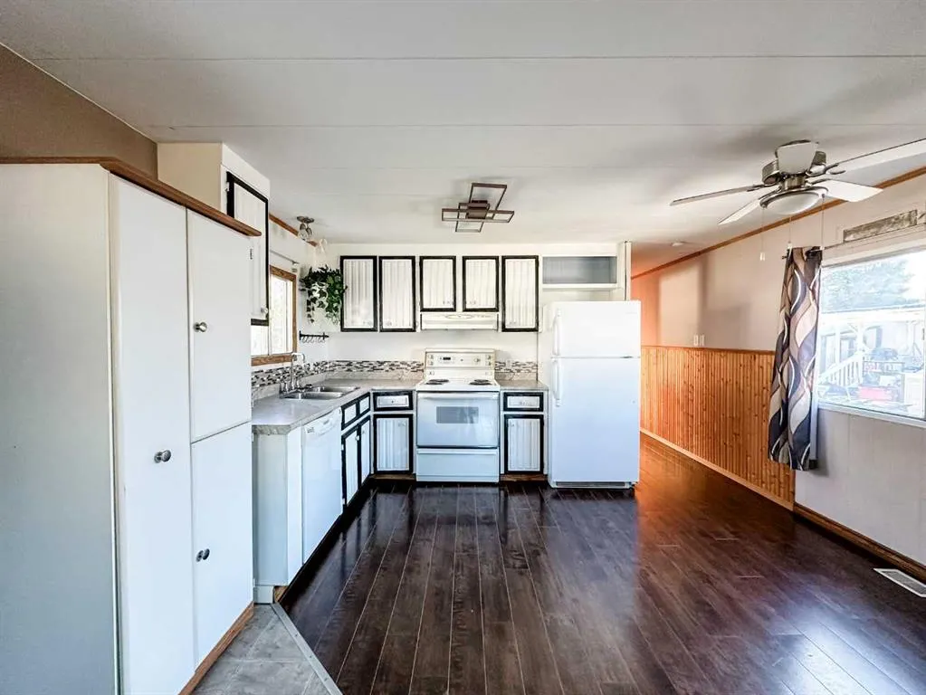 6017 52 Avenue, #38