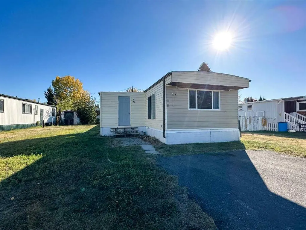 6017 52 Avenue, #38