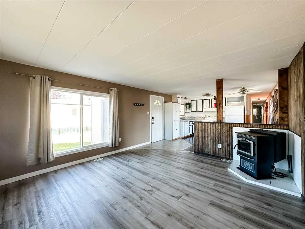6017 52 Avenue, #38