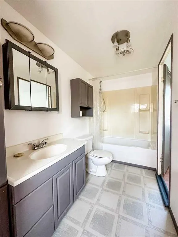 6017 52 Avenue, #38