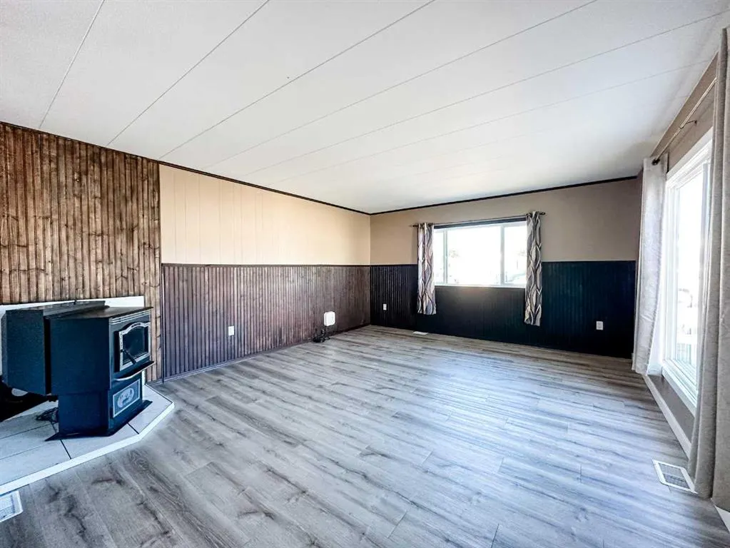 6017 52 Avenue, #38