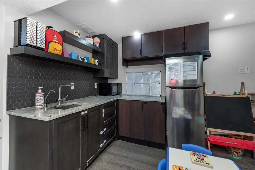 80 Legacy Reach Manor SE