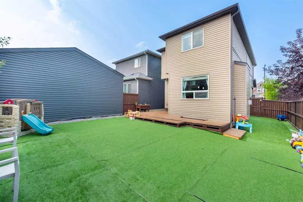 80 Legacy Reach Manor SE
