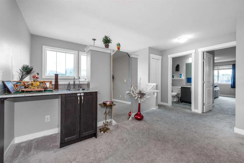 80 Legacy Reach Manor SE