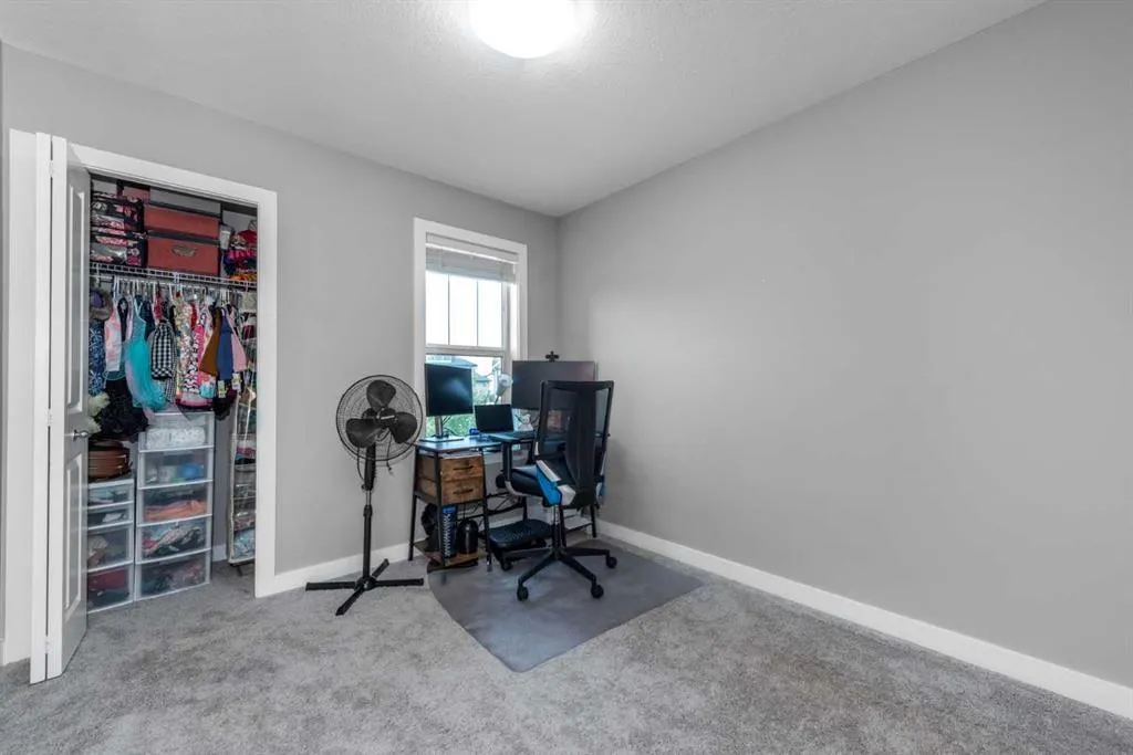 80 Legacy Reach Manor SE