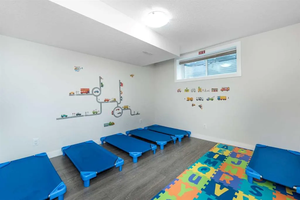80 Legacy Reach Manor SE