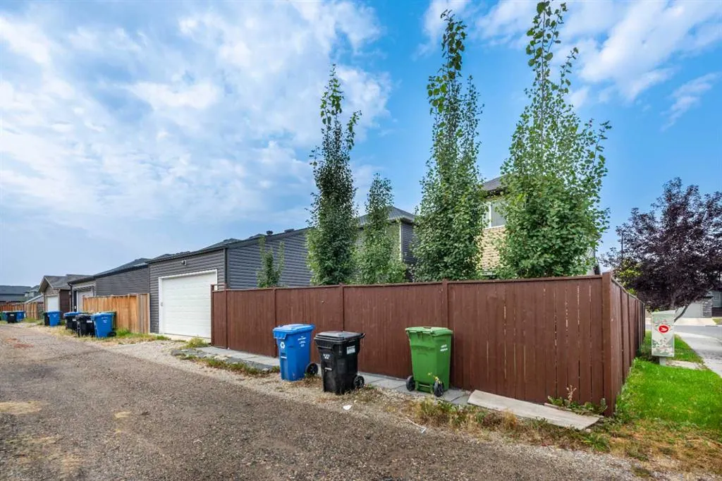 80 Legacy Reach Manor SE