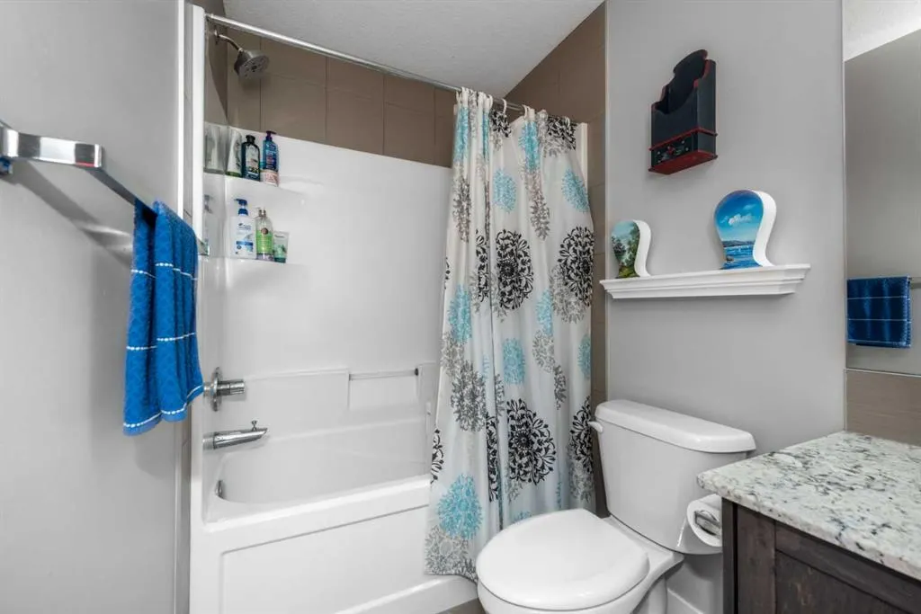 80 Legacy Reach Manor SE