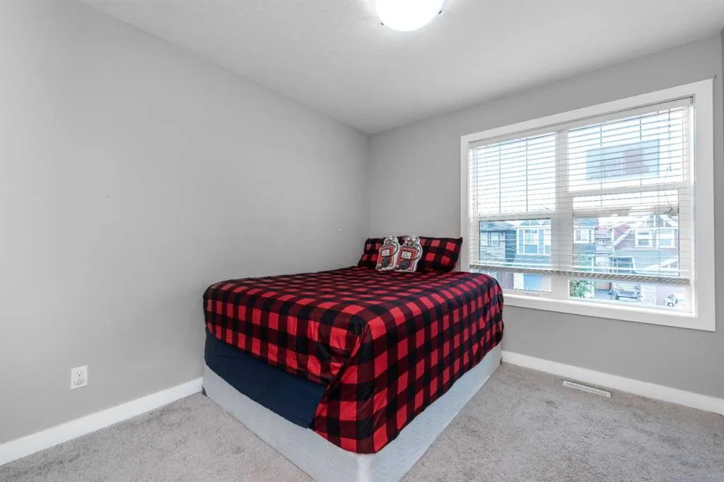 80 Legacy Reach Manor SE