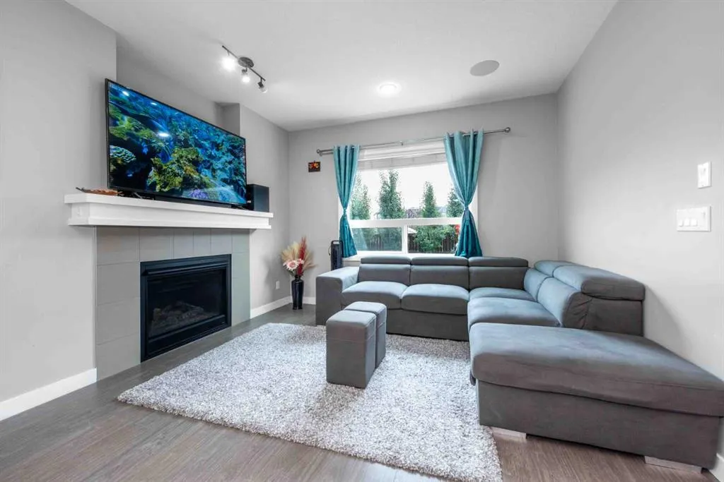 80 Legacy Reach Manor SE