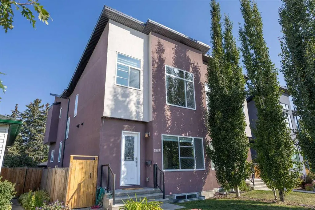 1906 22 Avenue NW