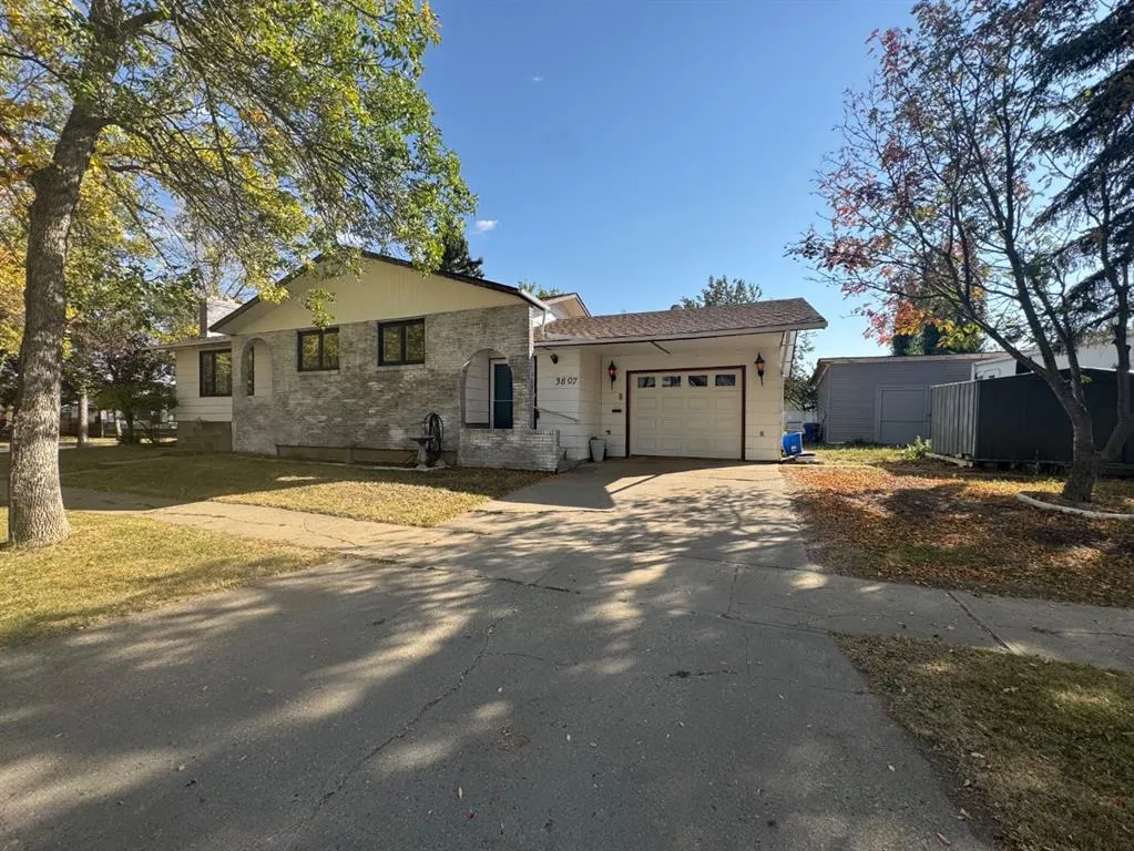 3807 62 Street