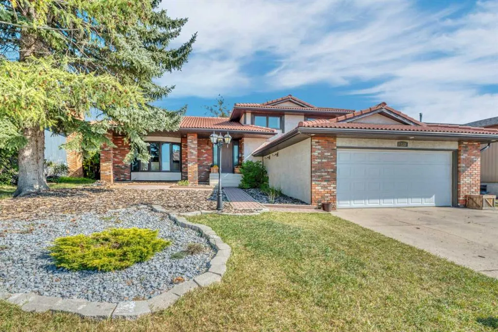 233 Thornbriar Green
