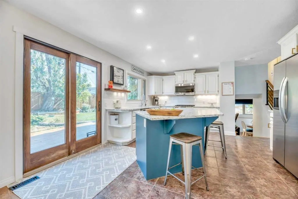 233 Thornbriar Green