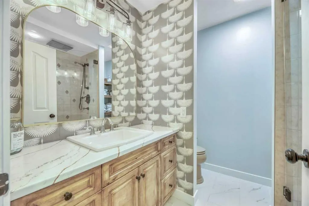 233 Thornbriar Green