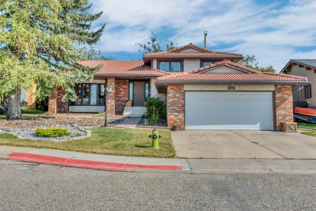 233 Thornbriar Green