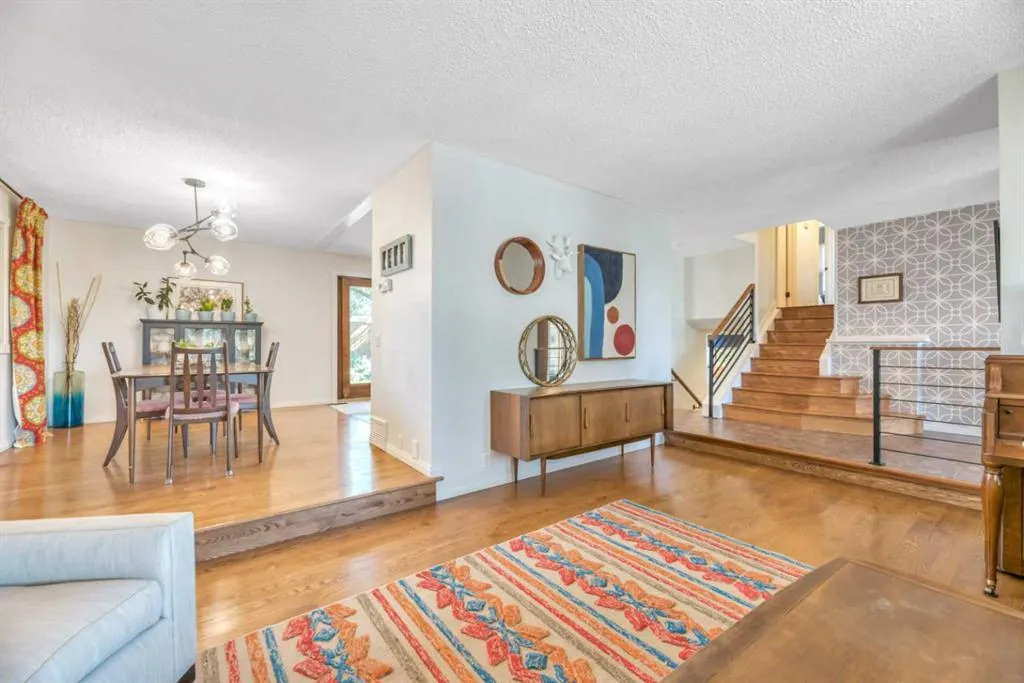 233 Thornbriar Green