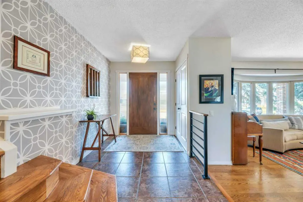 233 Thornbriar Green