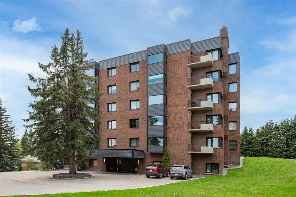 222 Eagle Ridge Drive SW, #4N