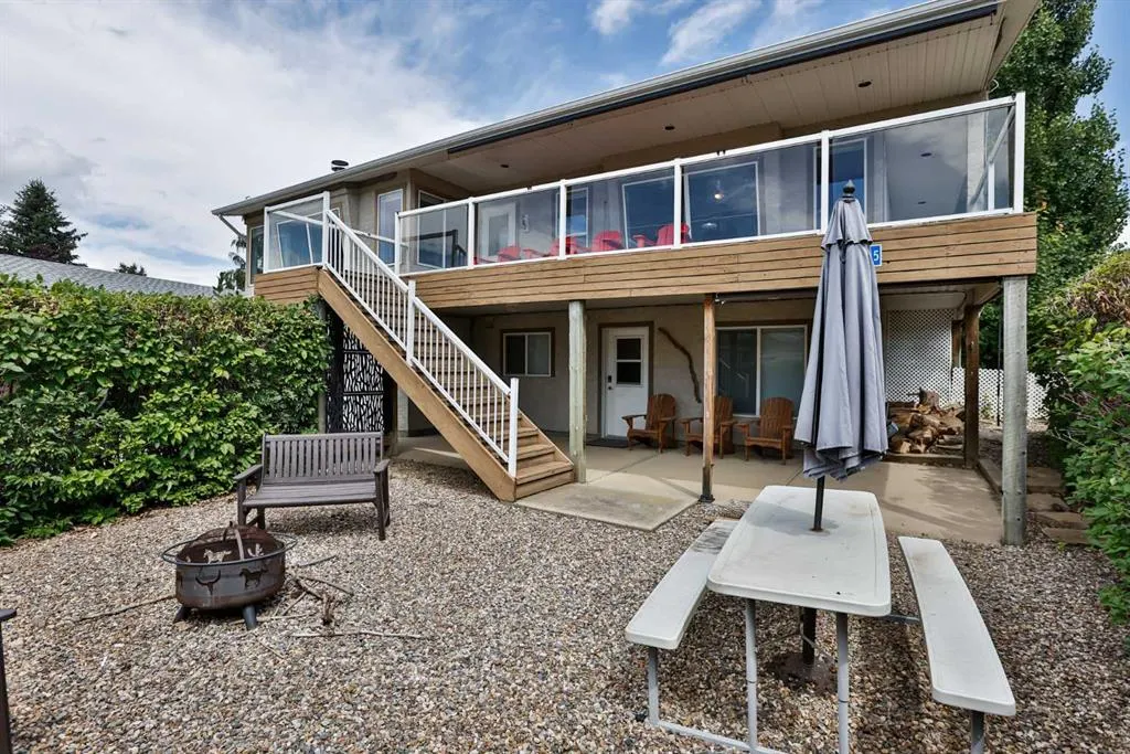 645 Lakeside Drive