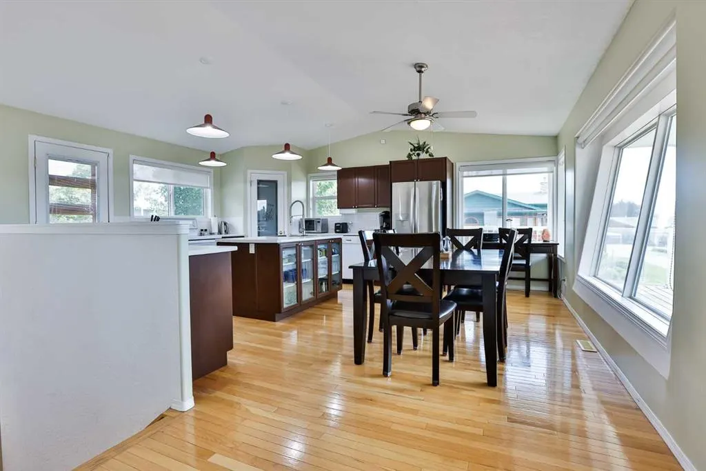 645 Lakeside Drive