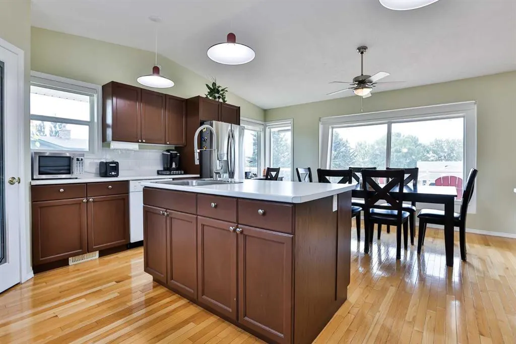 645 Lakeside Drive