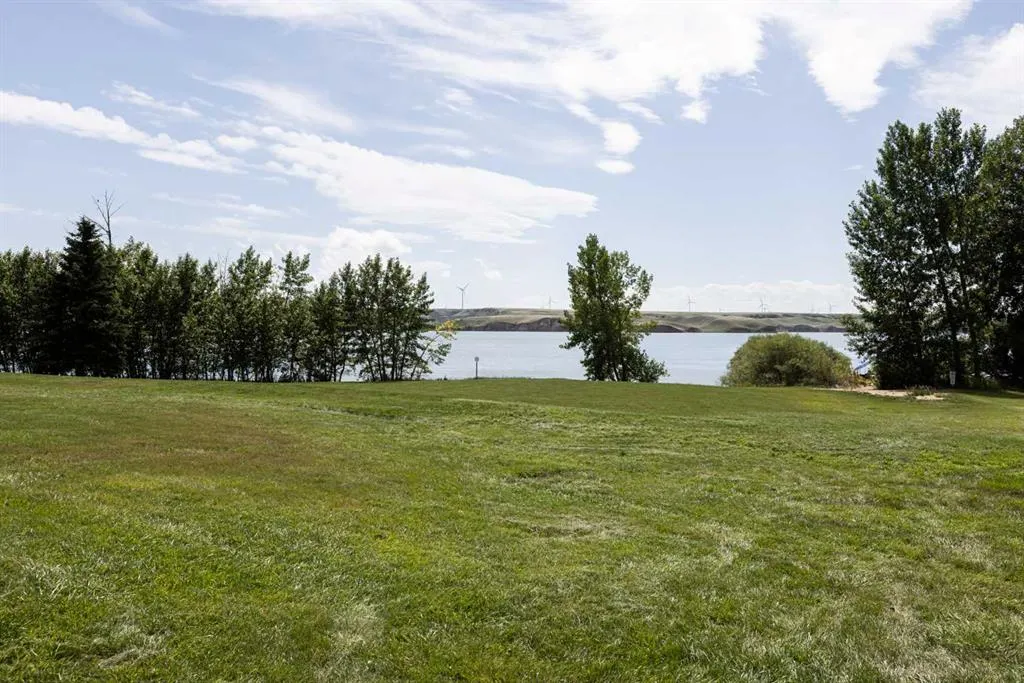 645 Lakeside Drive