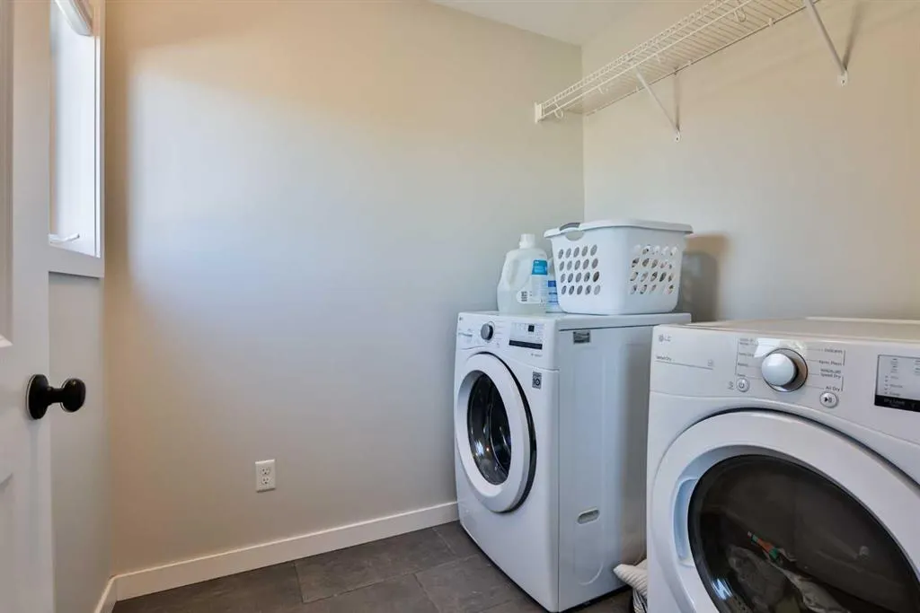 245 Agnes Short Place N
