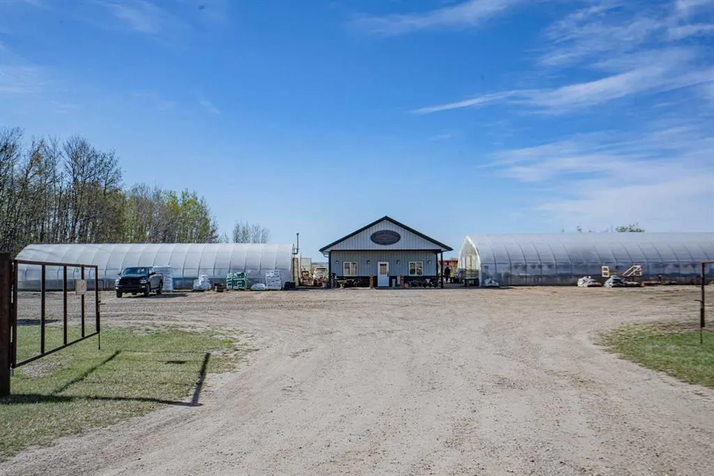233055 922 Twp Road
