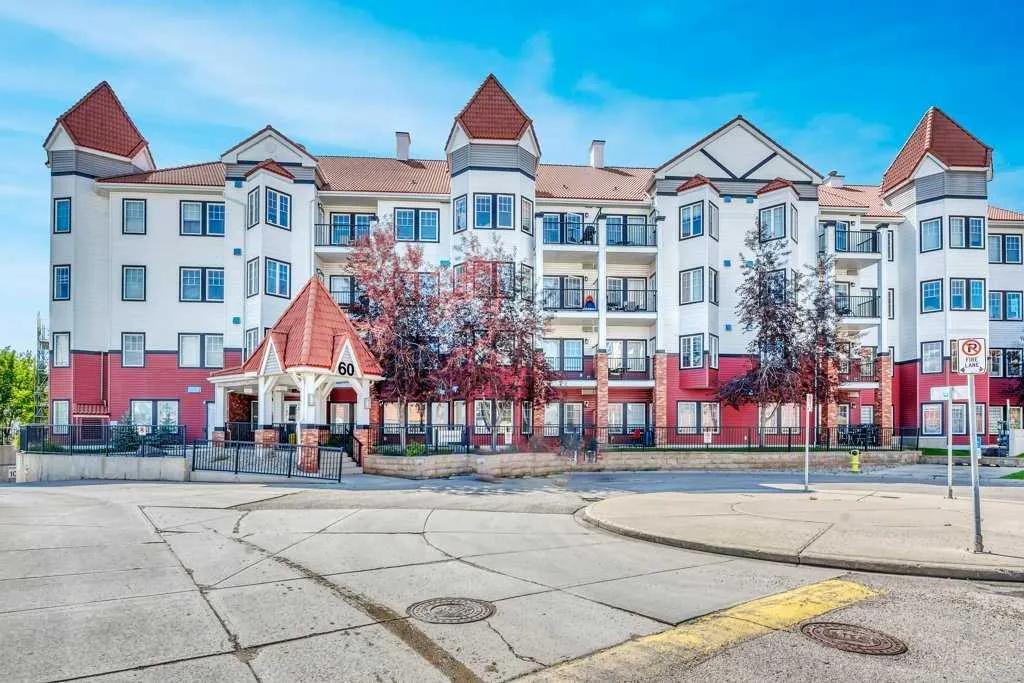 60 Royal Oak Plaza NW, #127