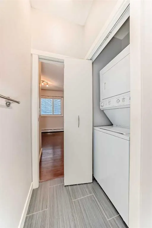 69 Springborough Court SW, #341
