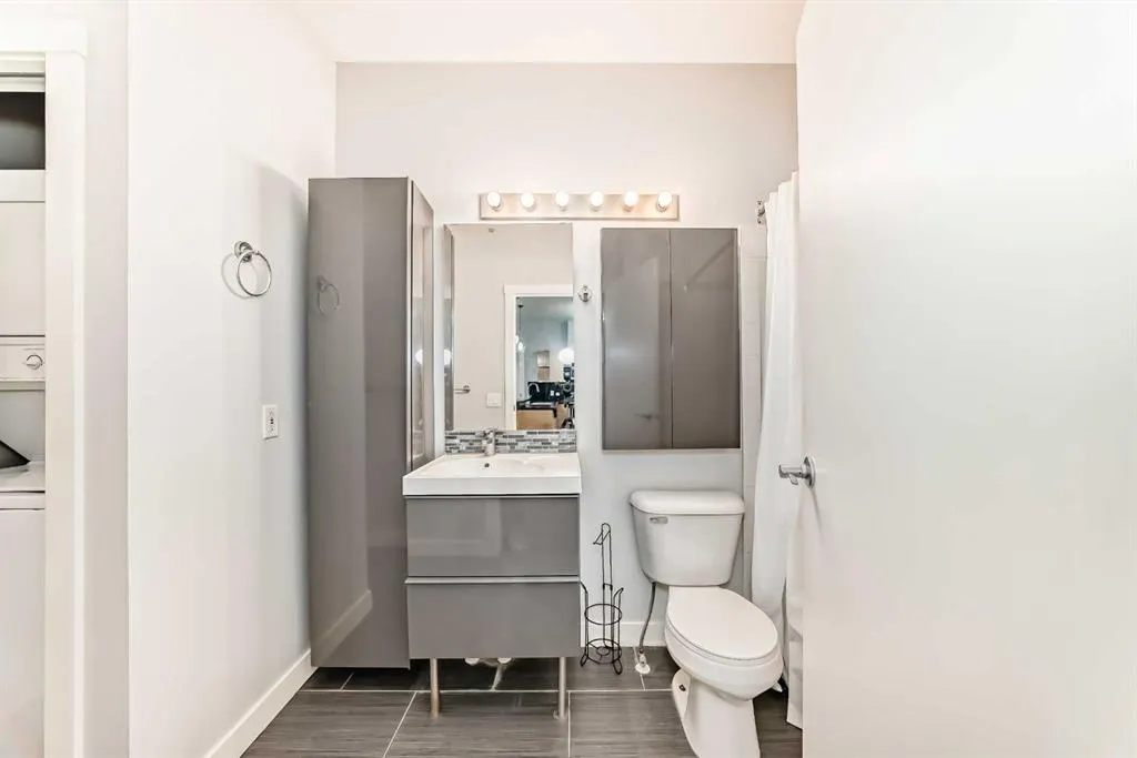 69 Springborough Court SW, #341