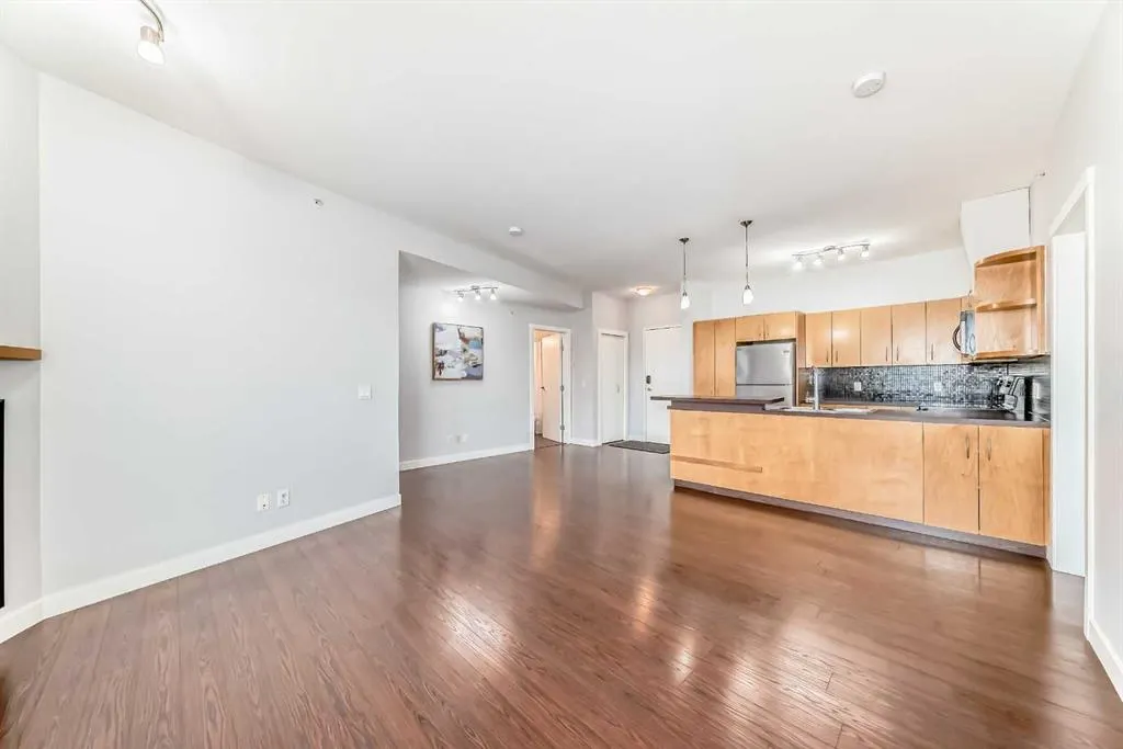 69 Springborough Court SW, #341