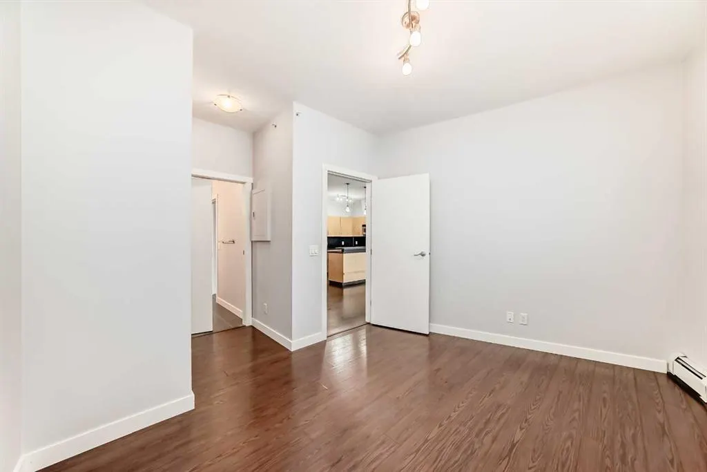 69 Springborough Court SW, #341