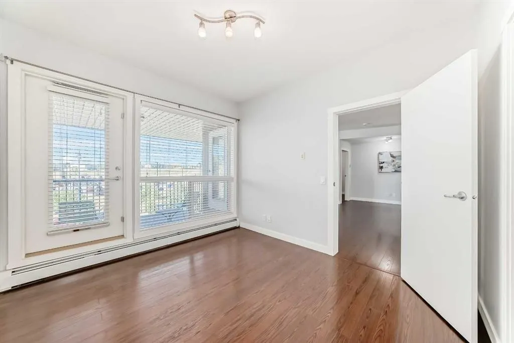 69 Springborough Court SW, #341