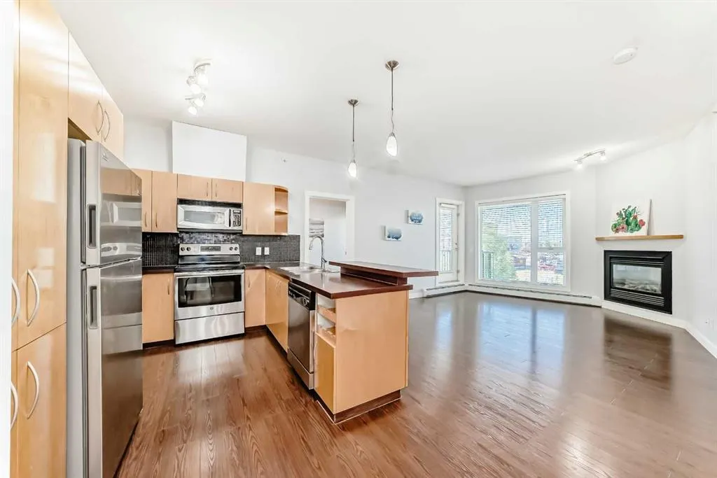 69 Springborough Court SW, #341