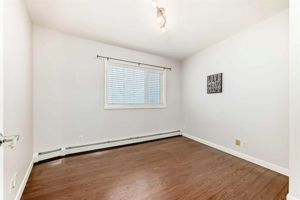69 Springborough Court SW, #341