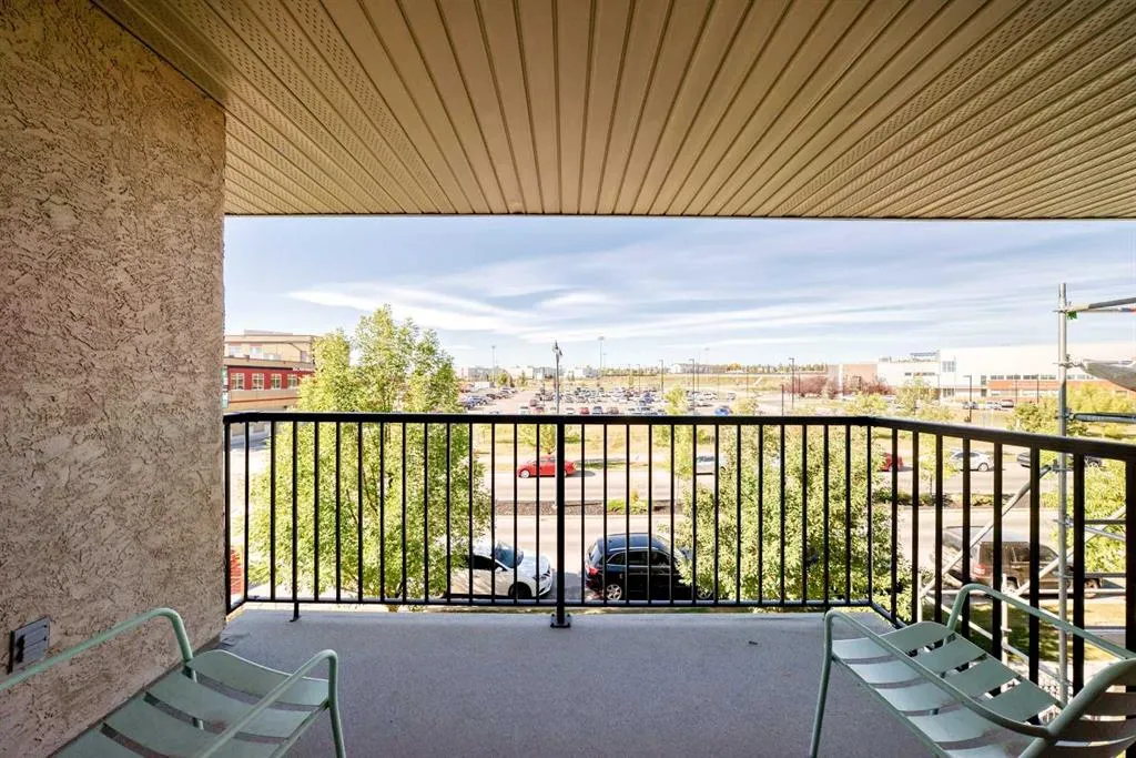 69 Springborough Court SW, #341