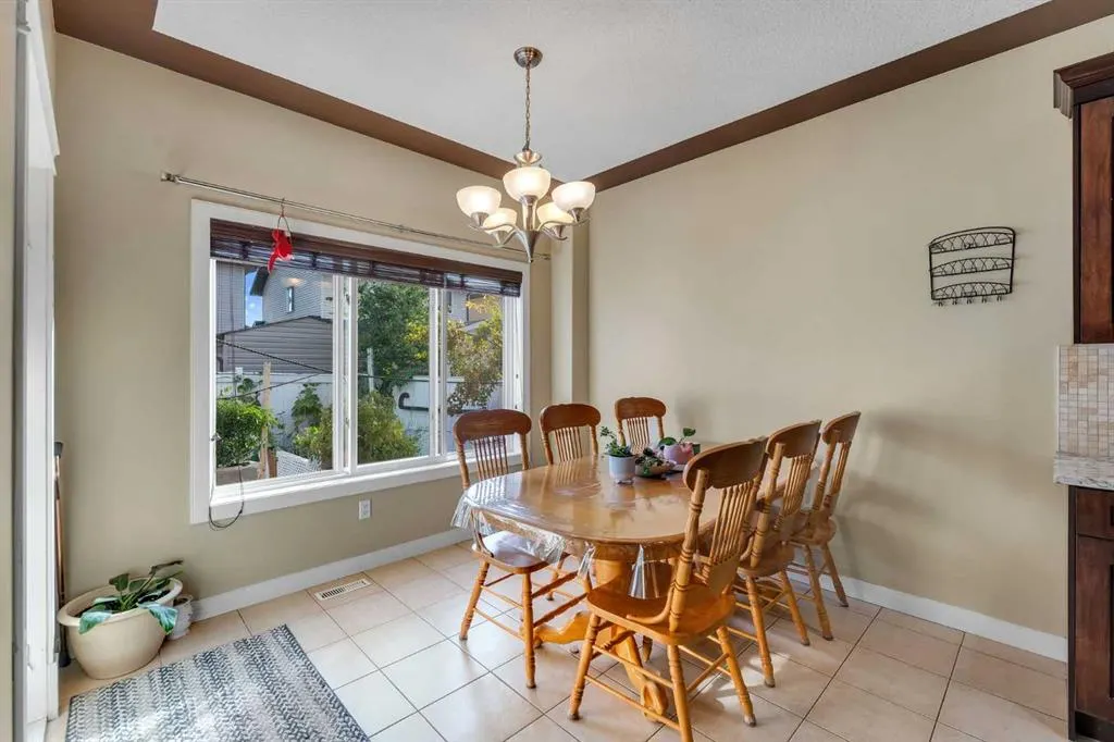 41 Saddlelake Green NE