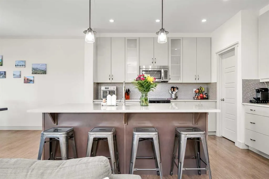 49 Marquis Grove SE